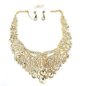 BOXING BLOWOUT Anita K Filagree Crystal Necklace Set
